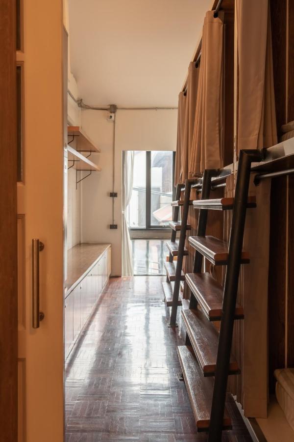 Bed Addict Hostel Chiang Mai Exterior photo