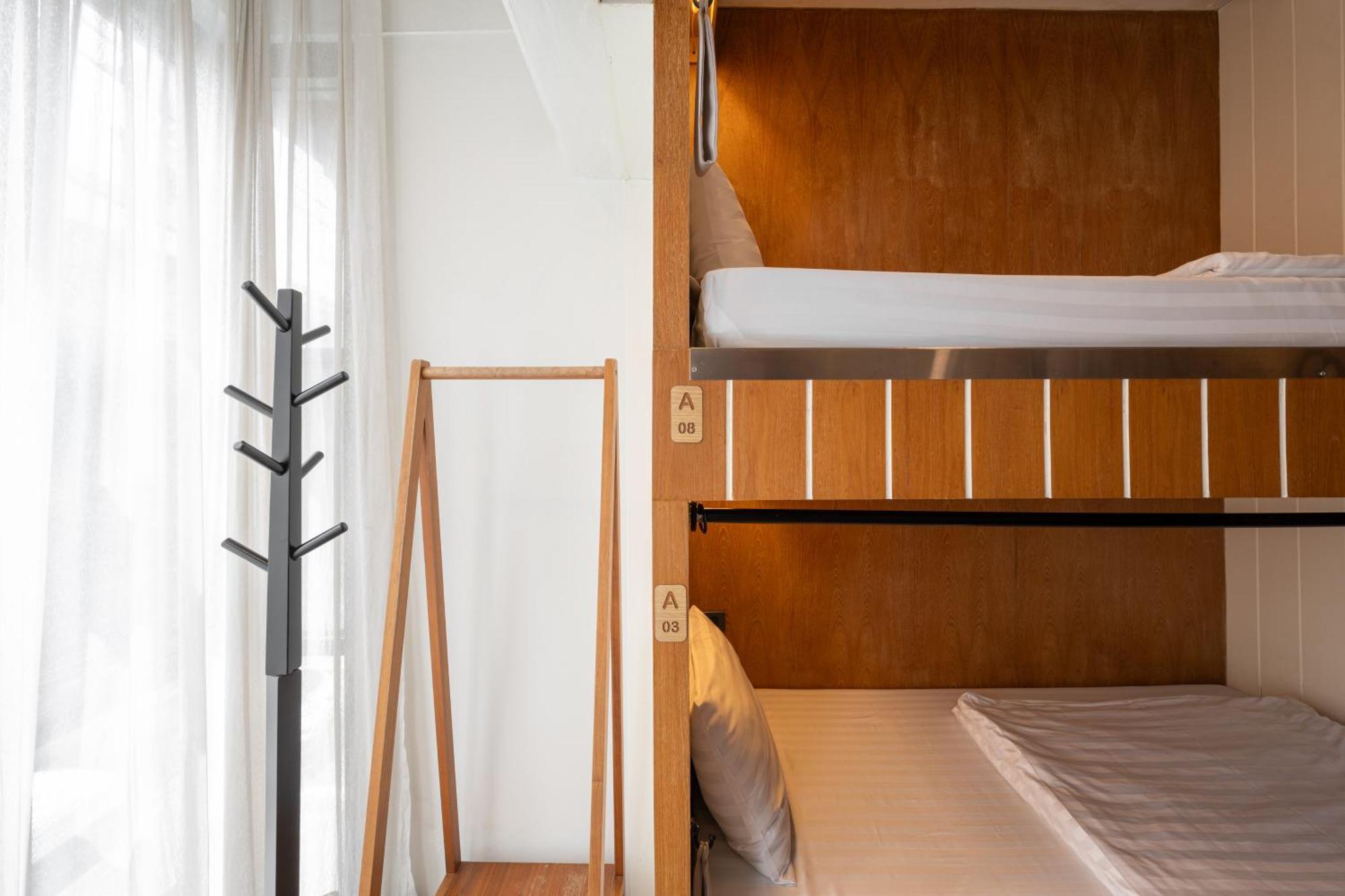 Bed Addict Hostel Chiang Mai Exterior photo
