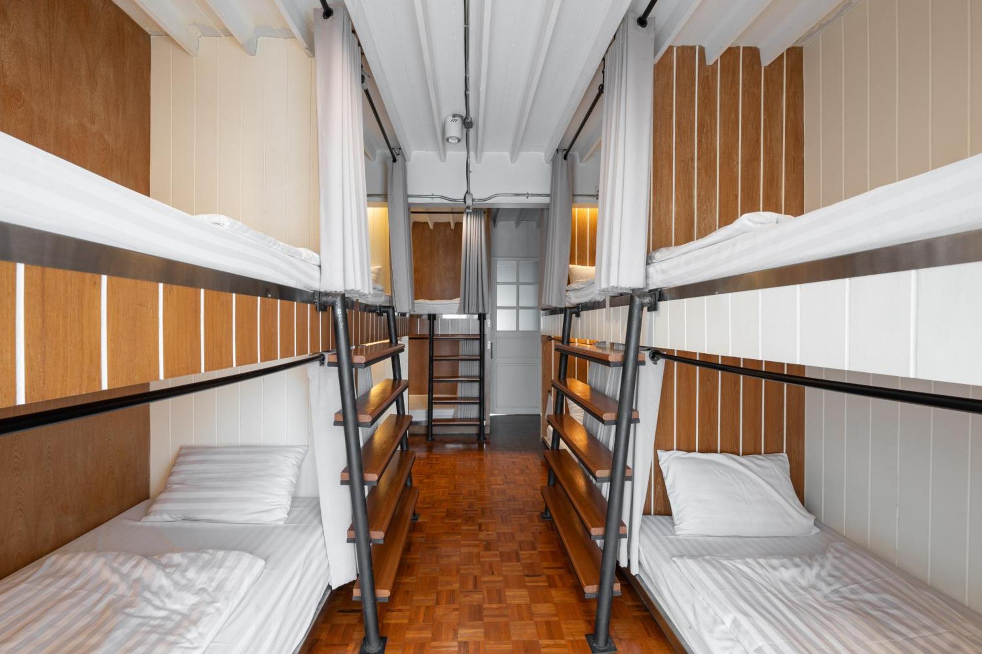 Bed Addict Hostel Chiang Mai Exterior photo